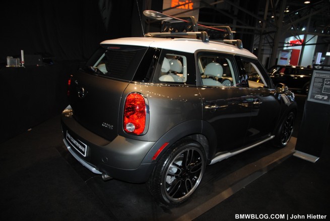 MINI-Countryman-NYIAS-2011-04