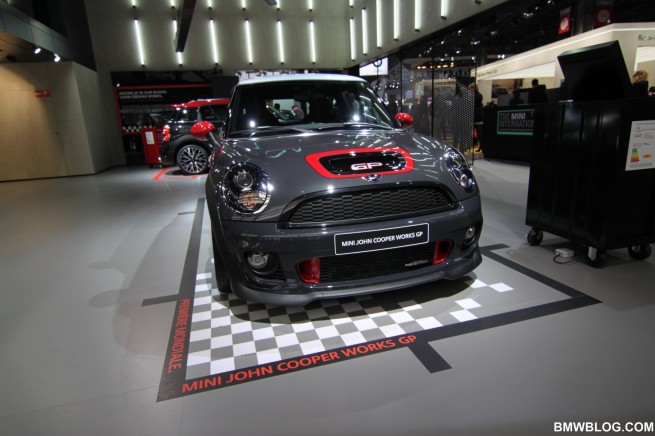 MINI-GP-03 Videos: MINI Paceman and MINI John Cooper Works GP at the 2012 Paris Motor Show