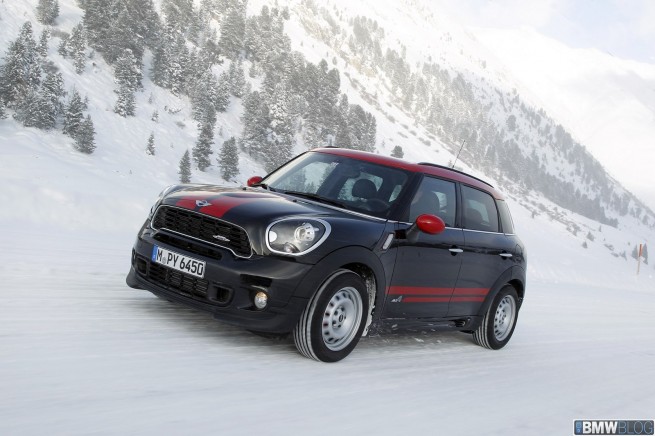 MINI-John-Cooper-Works-Countryman-02