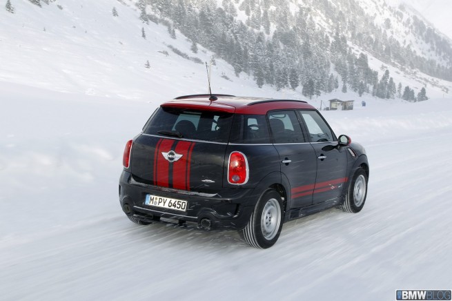 MINI-John-Cooper-Works-Countryman-07