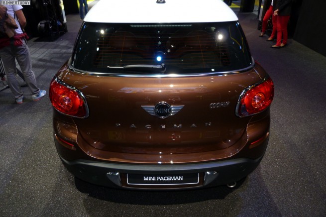 MINI-Paceman-R61-Blazing-Red-Paris-Autosaoln-2012-01