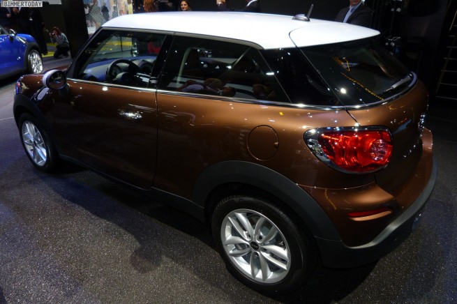 MINI-Paceman-R61-Blazing-Red-Paris-Autosaoln-2012-04