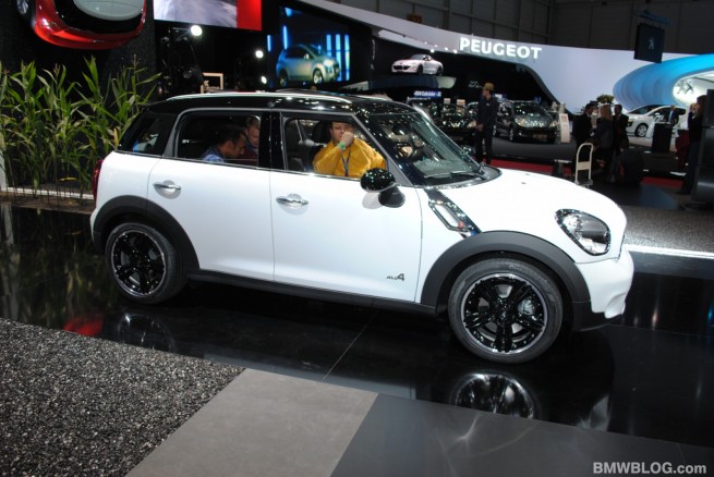 MINI-countryman-geneva-21