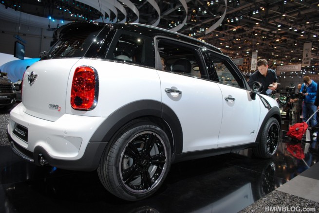 MINI-countryman-geneva-25
