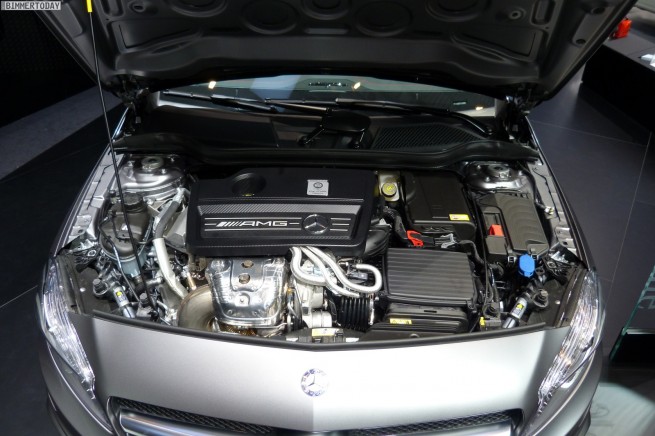 Mercedes-Benz-A45-AMG-A-Klasse-Autosalon-Genf-2013-LIVE-02