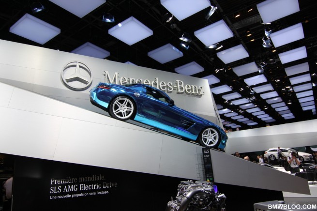 Mercedes-Benz-Paris-201201