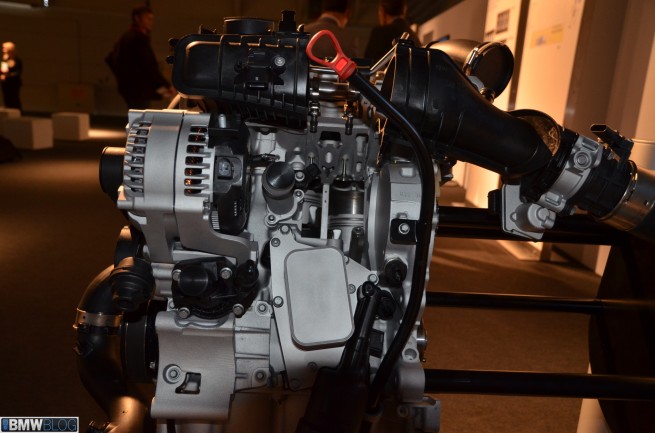N13-BMW-3-cylinder-04 Video: Dr. Bernardo Lopez, Head of Powertrain for BMW, explains the new BMW 3 Cylinder engine