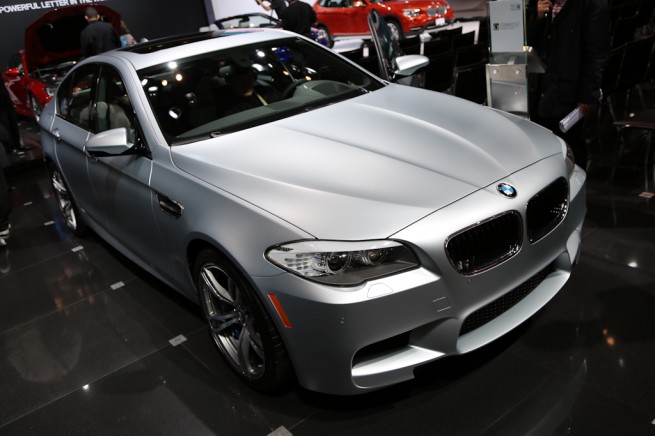 NYIAS 2012: Sakhir Orange M5 on the way Photo NYIAS 2012: Sakhir Orange M5 on the way
