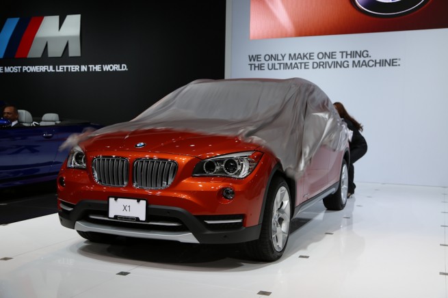 NYIAS 2012: Valencia Orange X1 Twists 1M owners Faces Photo NYIAS 2012: Valencia Orange X1 Twists 1M owners Faces