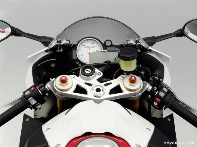 New-BMW-S1000-RR-135