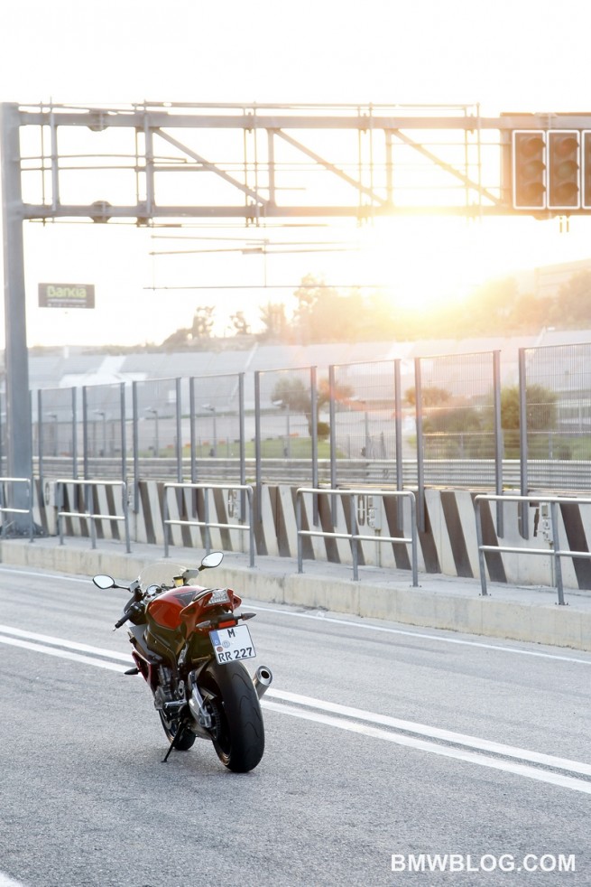 New-BMW-S1000-RR-28
