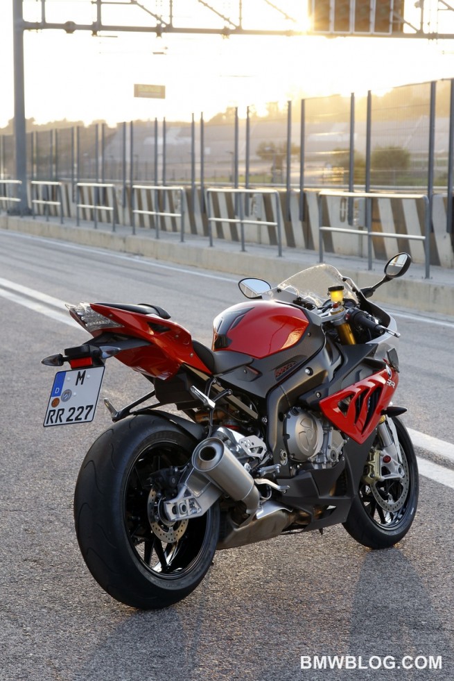 New-BMW-S1000-RR-32