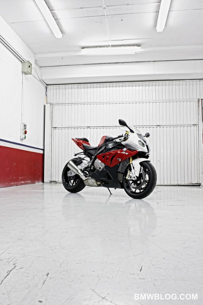 New-BMW-S1000-RR-42