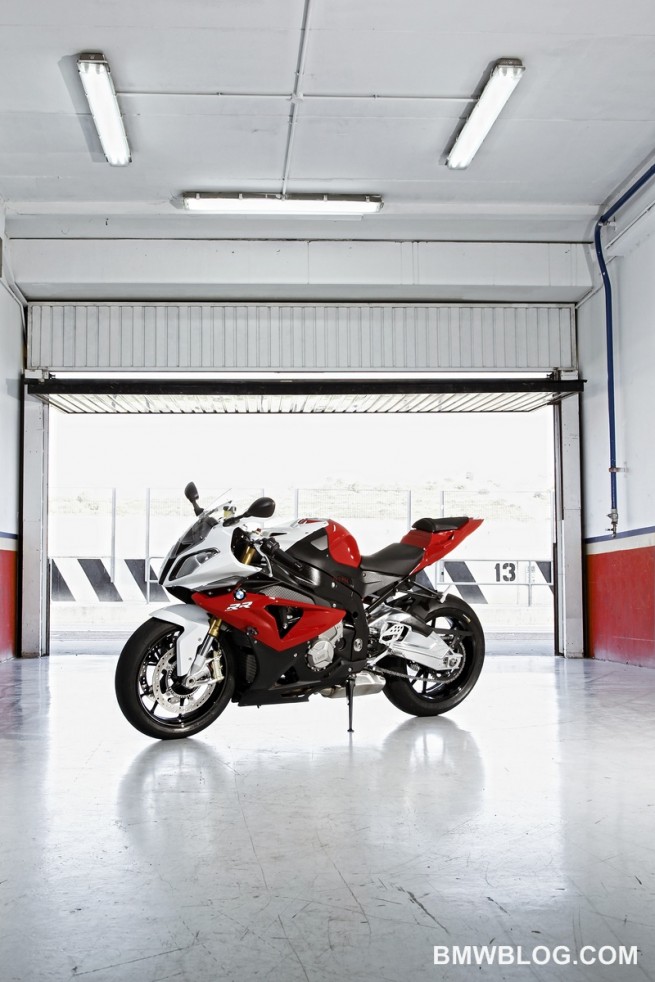 New-BMW-S1000-RR-44