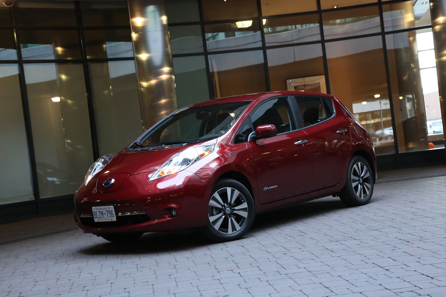 What is the driving range of a nissan leaf #2