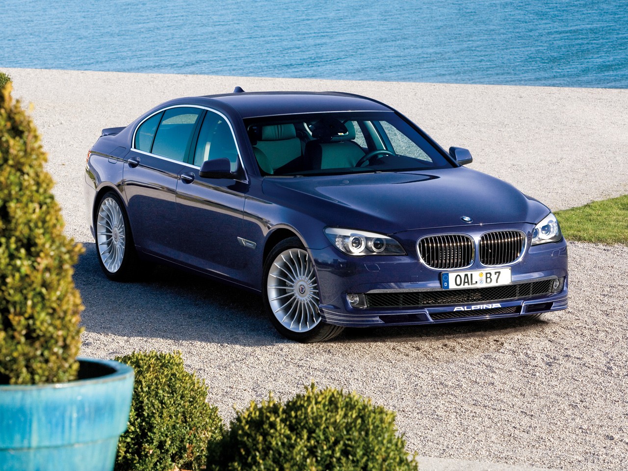 2011 BMW Alpina B7 Pics 2011 BMW Alpina B7 Pics