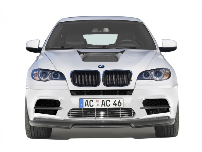 Weiss_frontal_Motorhutze_Grill_Frontspoiler_300
