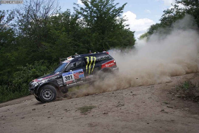 X-Raid-Dakar-2011-Stage1-07