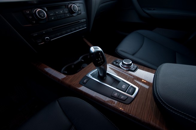 BMWBLOG Drive Review: 2011 BMW X3   Newfound Lines with a Dash of All Grown Up