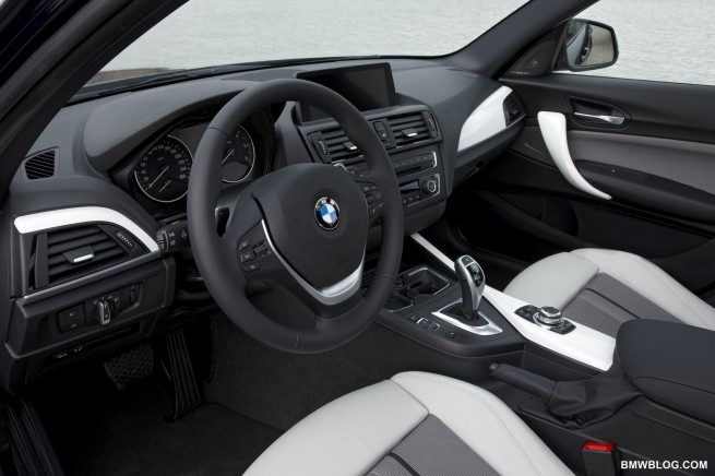 bmw-1-series-urban-line-interior-02