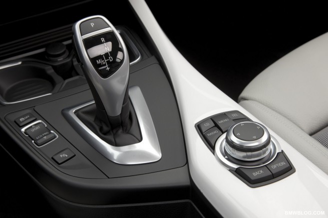 bmw-1-series-urban-line-interior-04