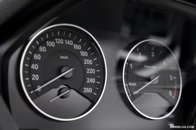 bmw-1-series-urban-line-interior-05
