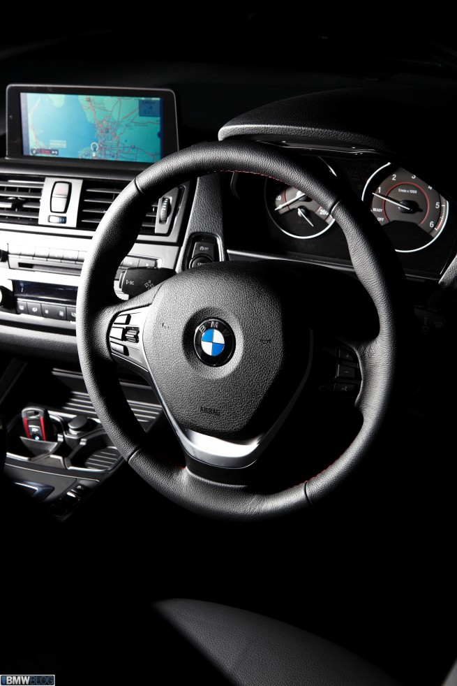 bmw-118d-hatchback-test-drive-31