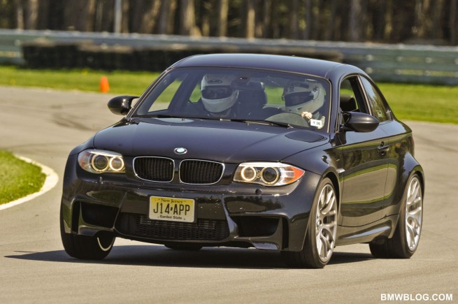 bmw-1M-track-45