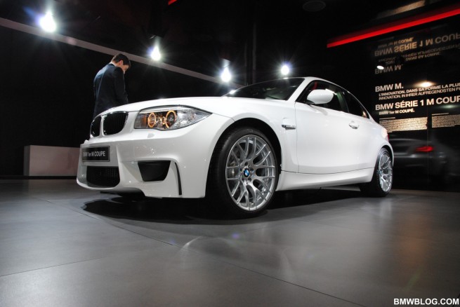 Video: 2011 Geneva – BMW 1M Coupe in Alpine White