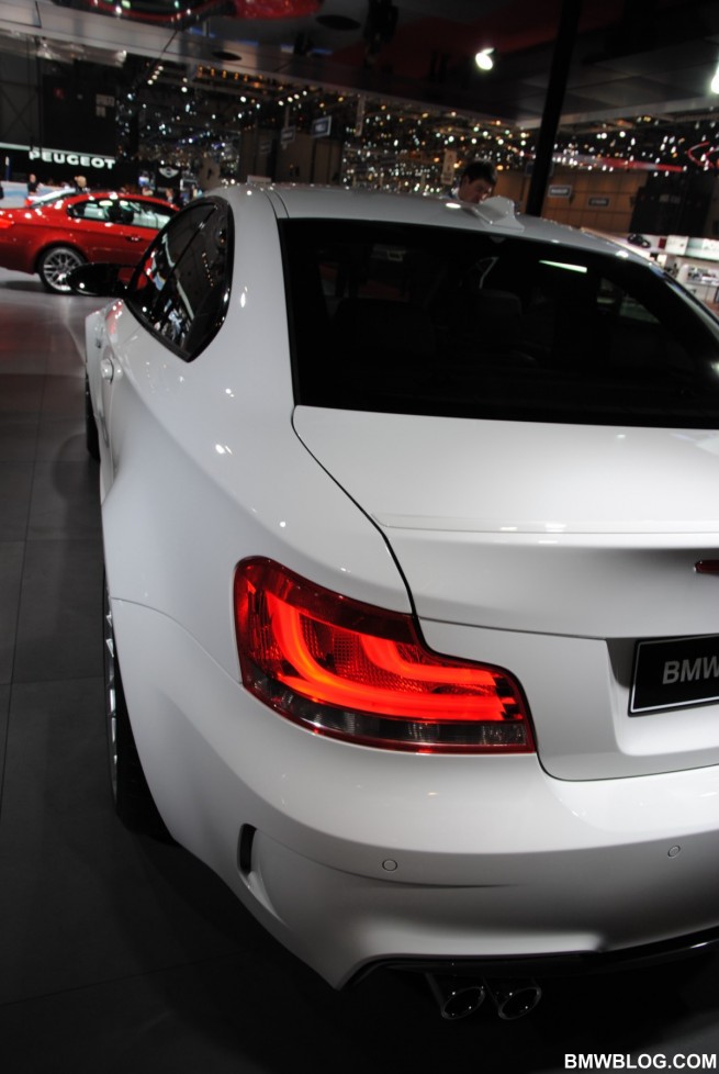 bmw-1m-alpine-white-57