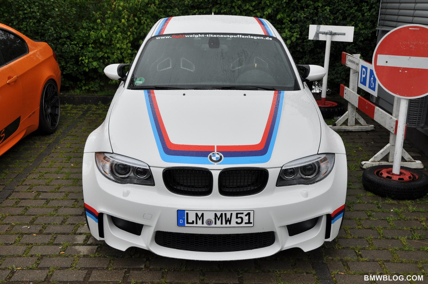 bmw-1m-csl-paint-02.jpg