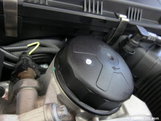 bmw-1m-oil-change-02