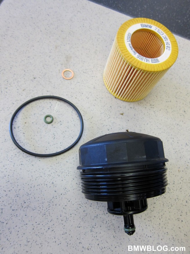 bmw-1m-oil-change-06