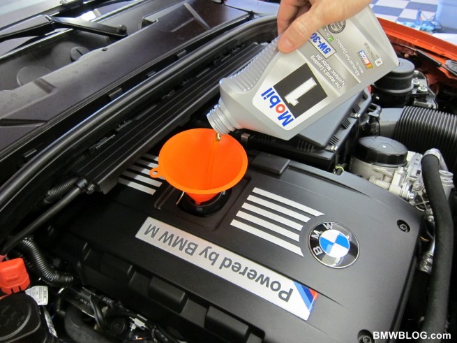 bmw-1m-oil-change-16