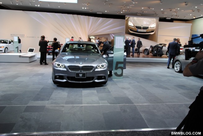bmw-2011-detroit-auto-show-4