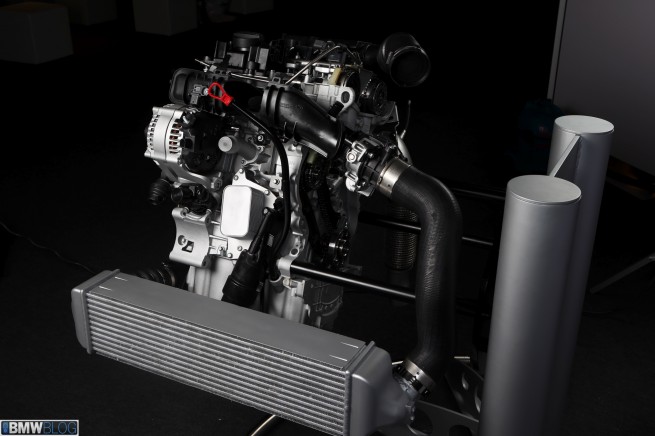 bmw-3-cylinder-engine-05