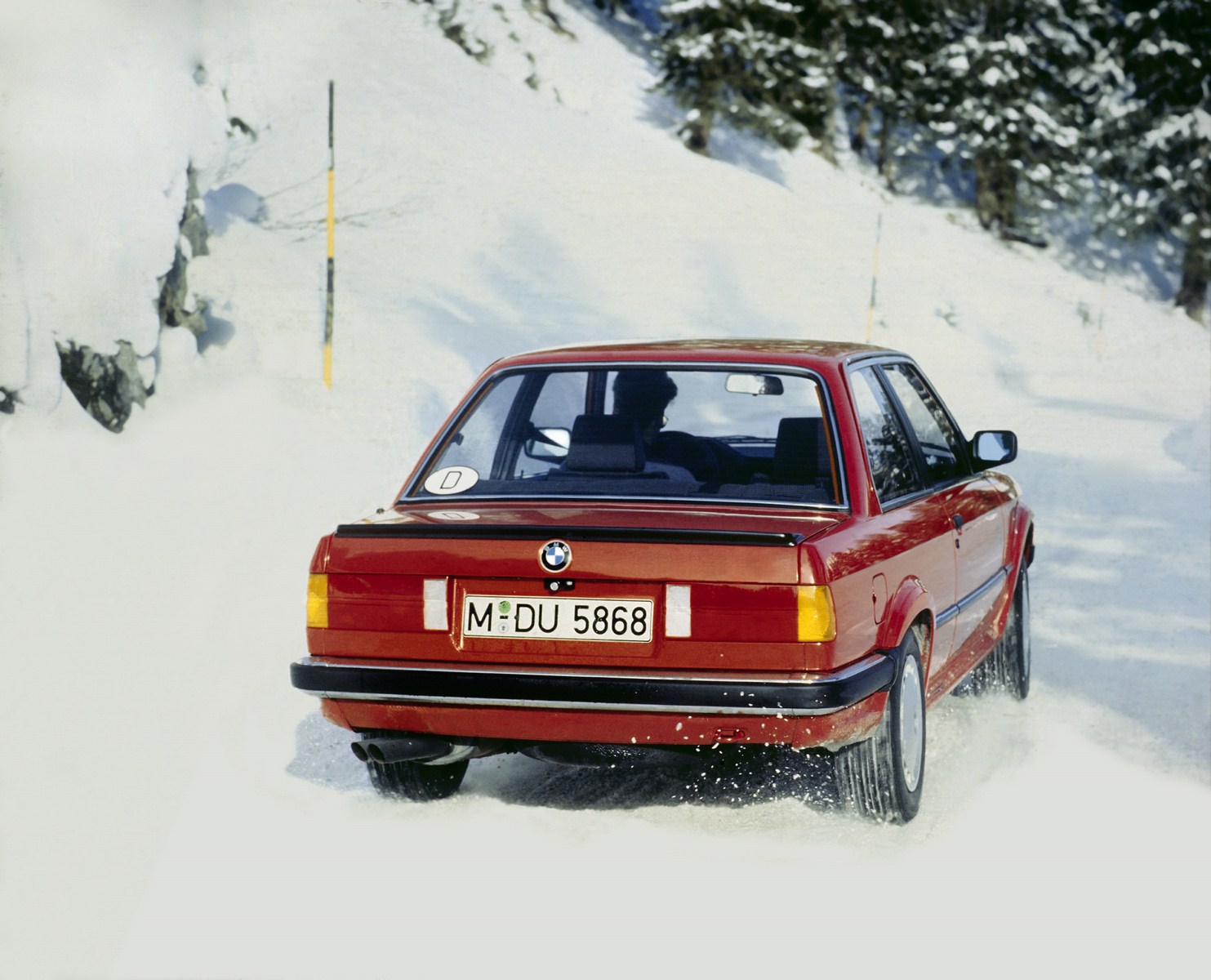 bmw-3-series-08.jpg