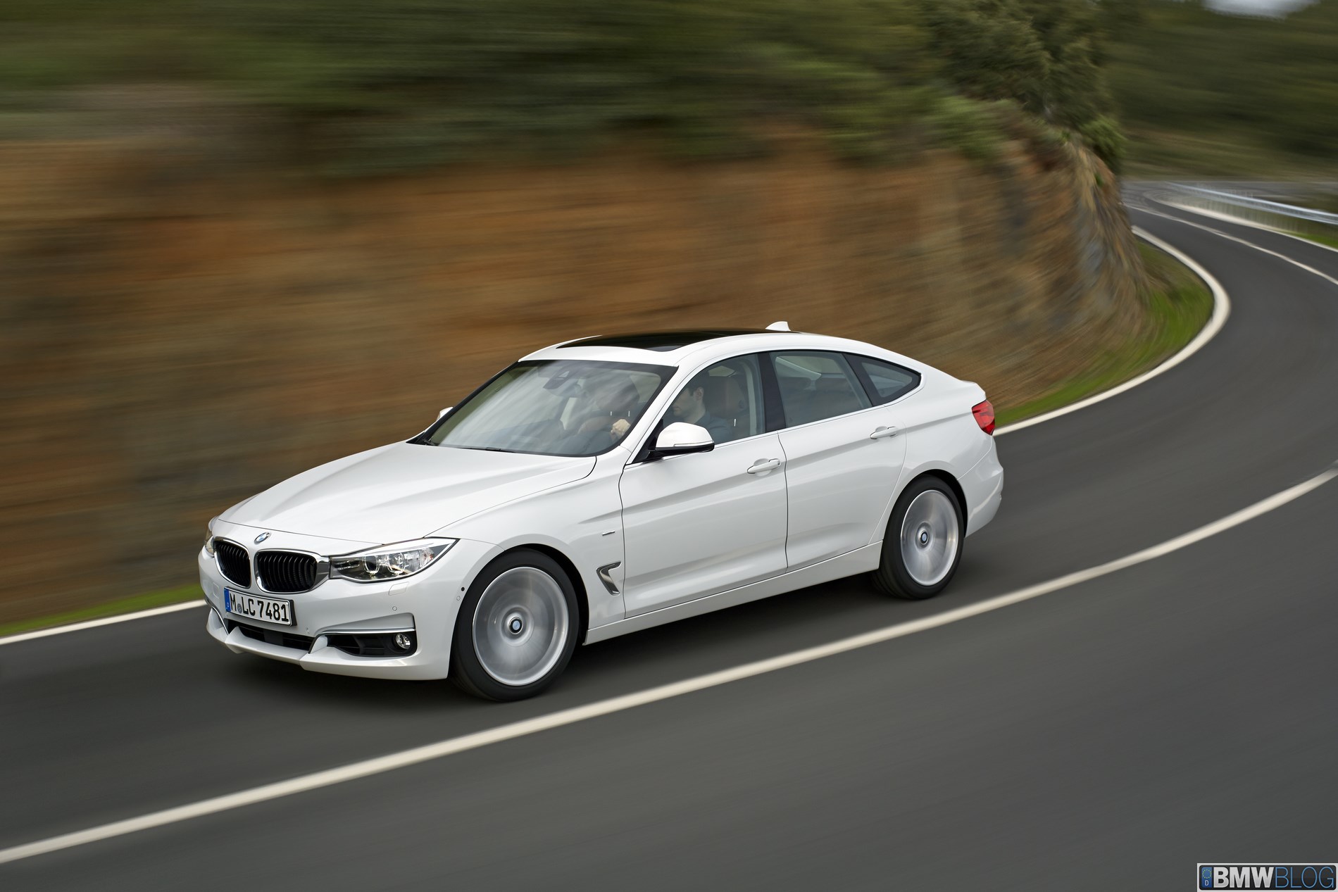 bmw-3-series-gran-turismo-06.jpg