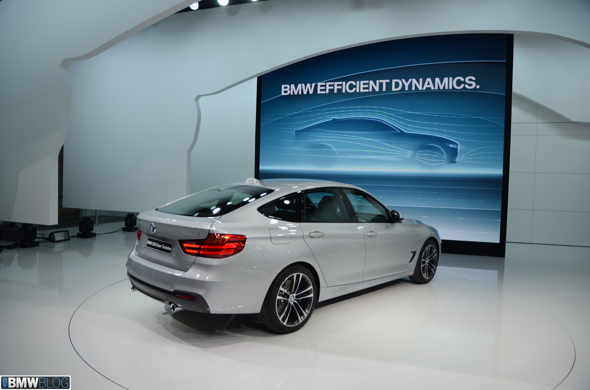 Geneva auto show 2013 bmw #5