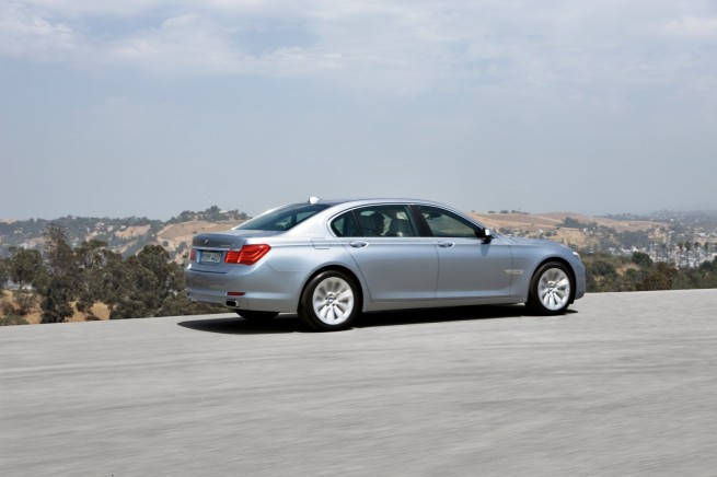 bmw-7-series-hybrid-13