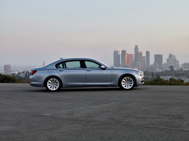 bmw-7-series-hybrid-16