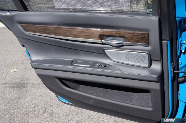 bmw-7-series-laguna-seca-blue-82