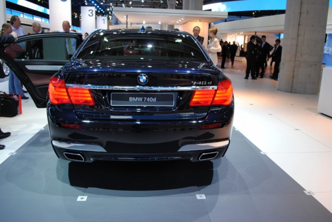 bmw-740d-m-sport-package-[10]