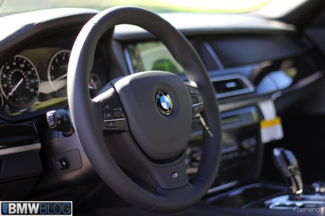 bmw-750-laguna-seca-blue-02