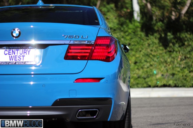 bmw-750-laguna-seca-blue-28