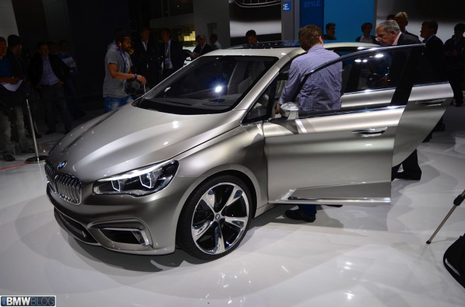 bmw-active-tourer-paris-2012-03