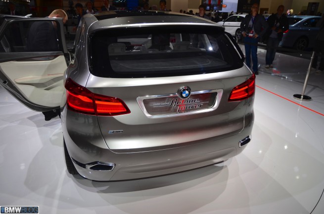 bmw-active-tourer-paris-2012-11