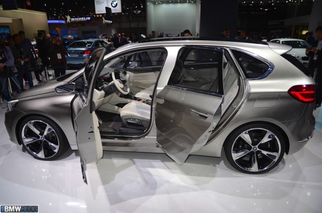 bmw-active-tourer-paris-2012-17