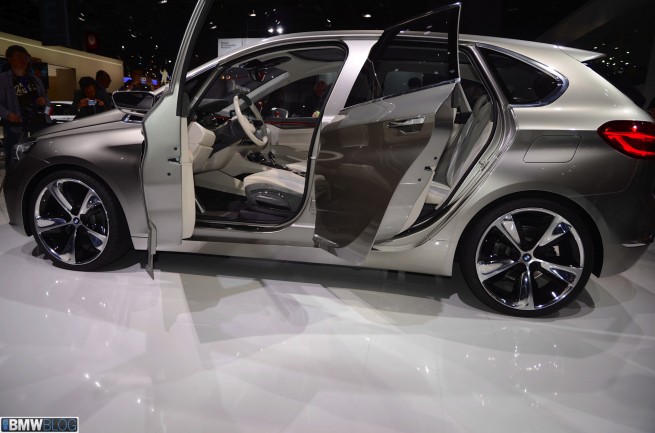bmw-active-tourer-paris-2012-18