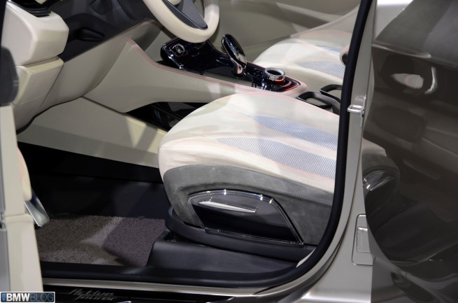 bmw-active-tourer-paris-2012-19
